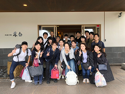 研究室旅行で諏訪湖に行きました。